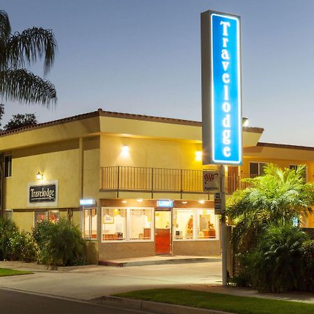 Travelodge By Wyndham Brea Exterior foto